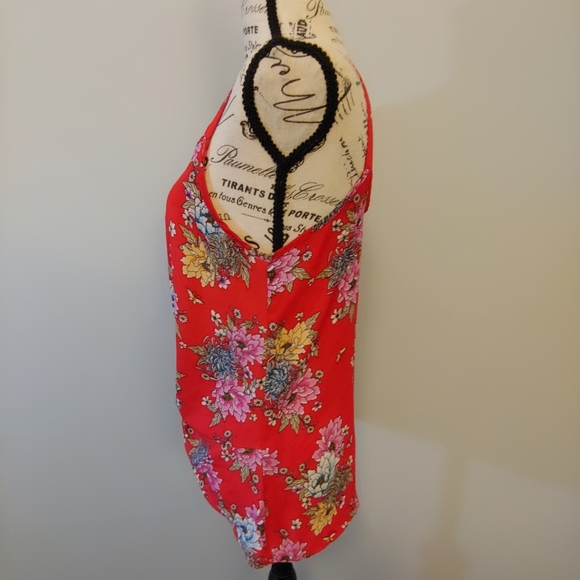 Pink Rose Floral Knot Front Tank Top Size Medium. - Picture 3 of 7